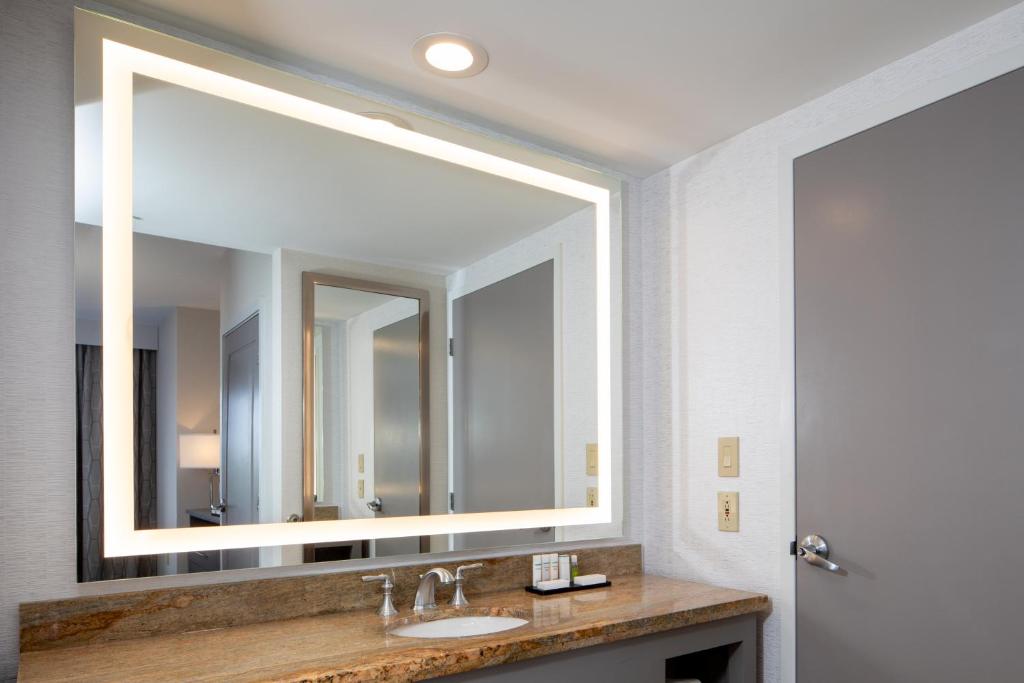embassy suites by hilton portland maine