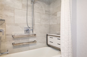 Embassy Suites By Hilton Portland Maine,Cumberland County>>Cumberland,4 star