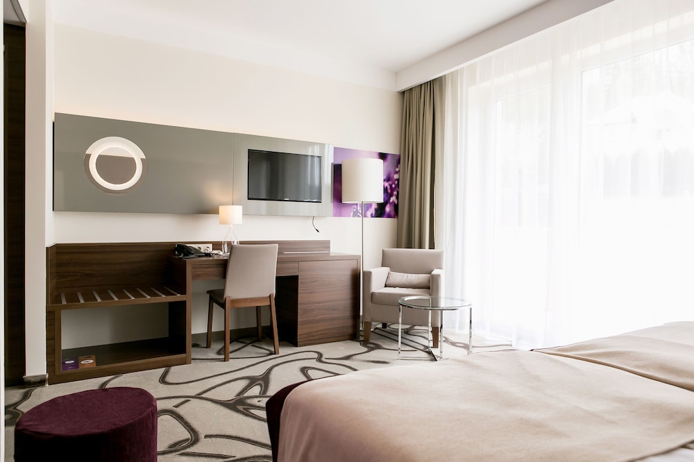 ambient hotel and aromaspa sikonda