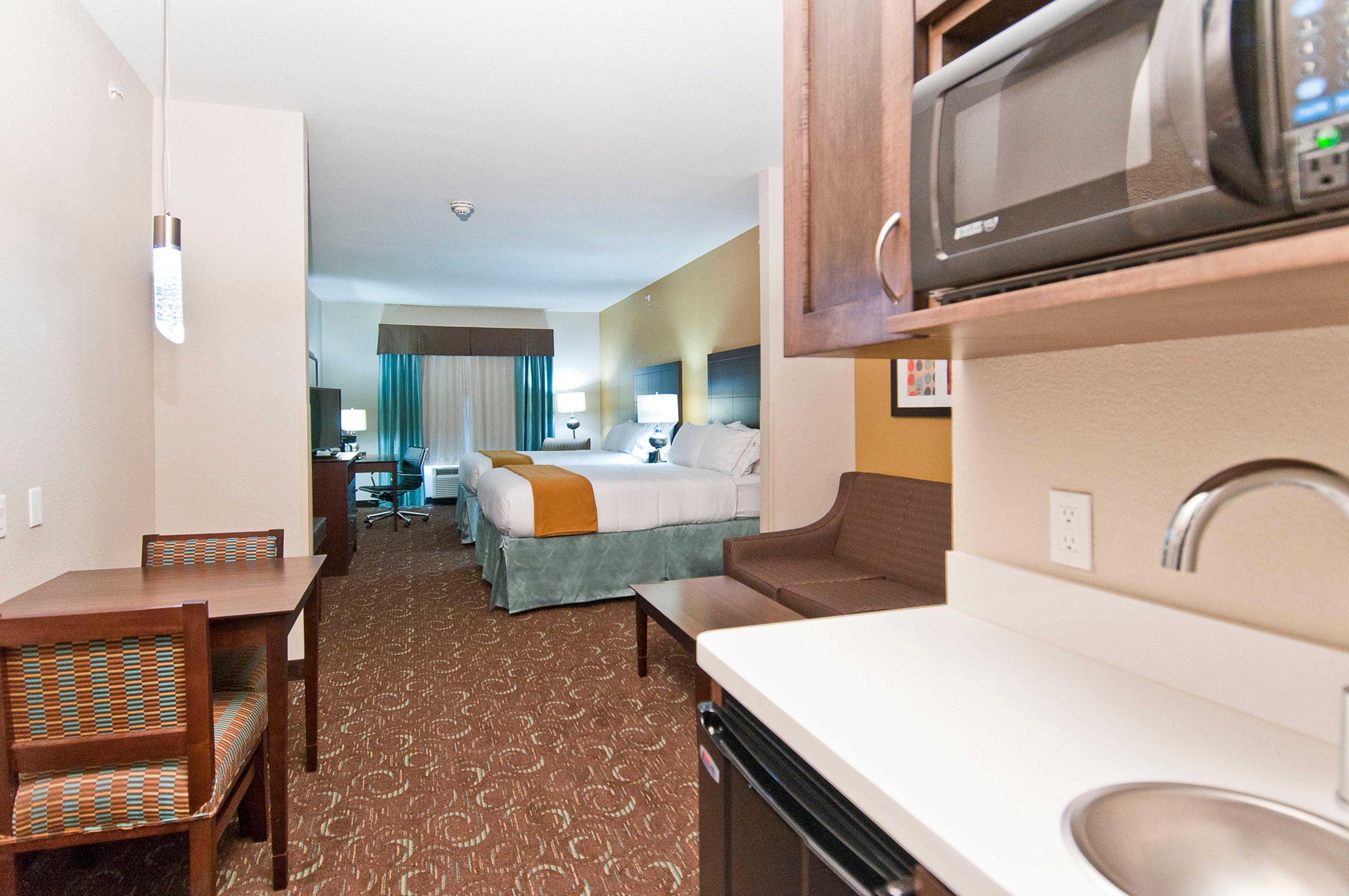 holiday inn express and suites san antonio se by a