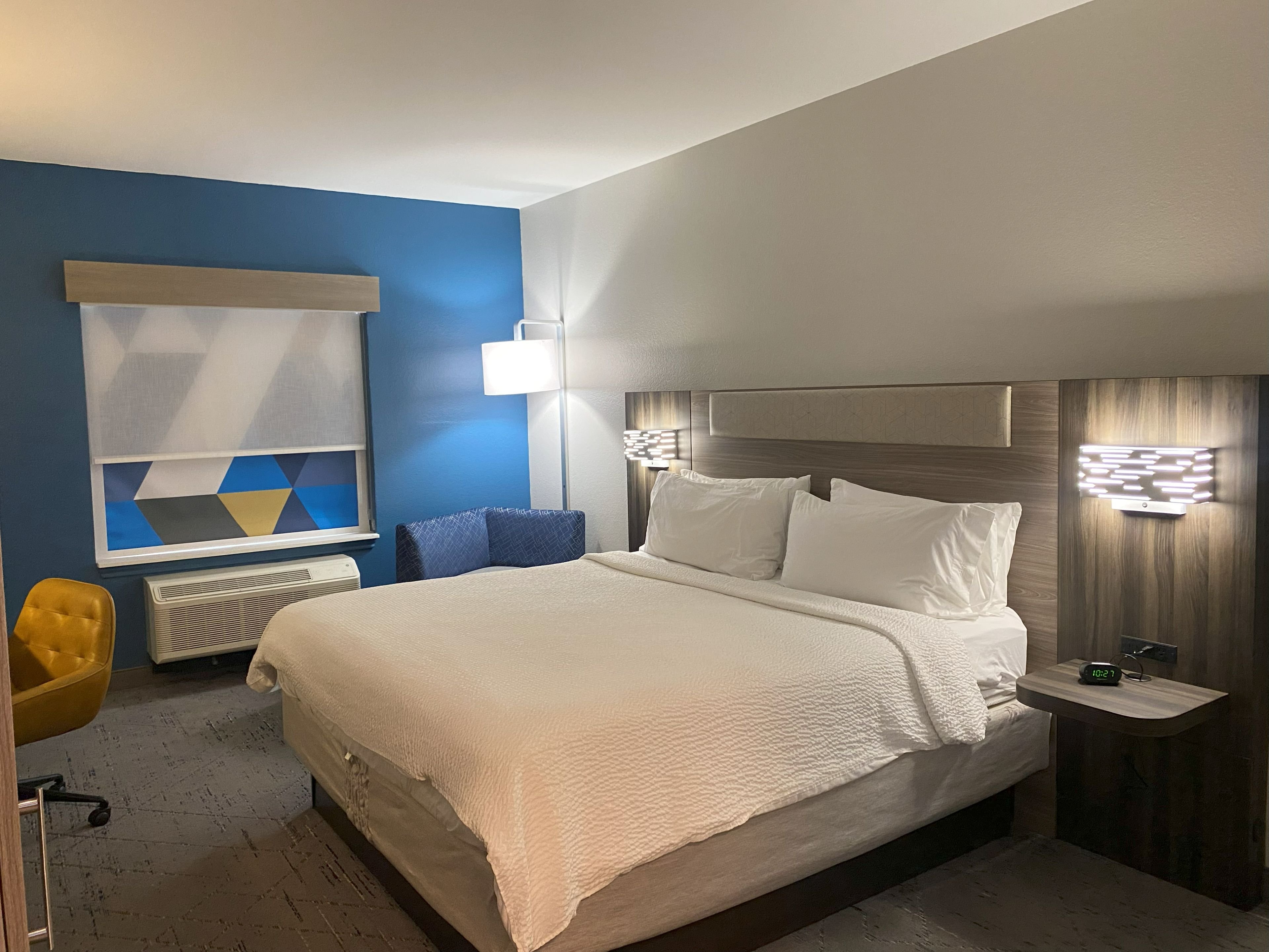 holiday inn express and suites san antonio se by a
