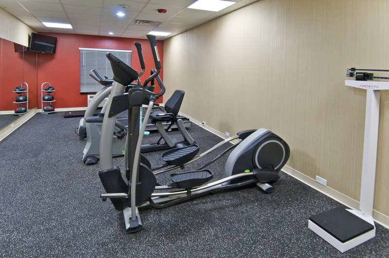 holiday inn express and suites san antonio se by a