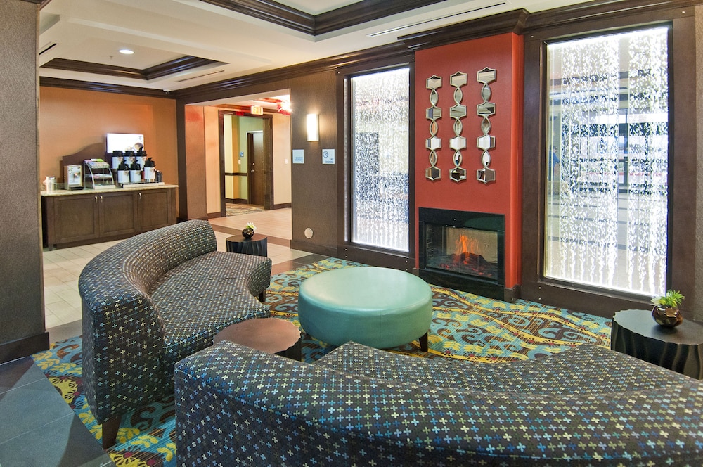 holiday inn express and suites san antonio se by a