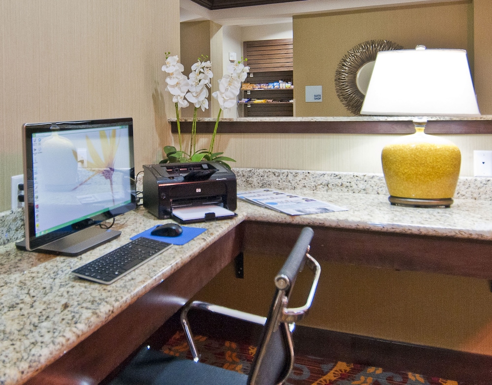 holiday inn express and suites san antonio se by a