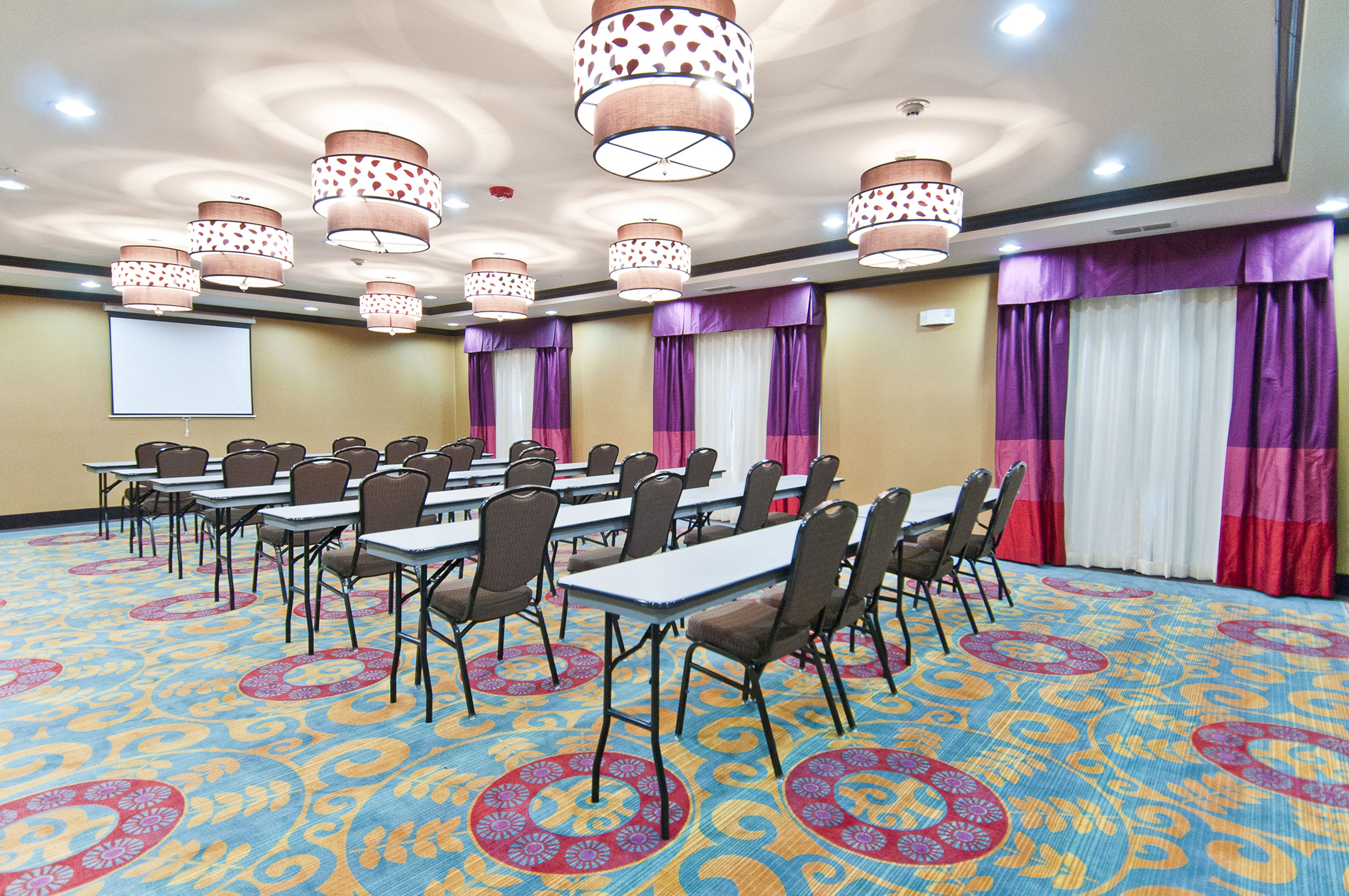 holiday inn express and suites san antonio se by a