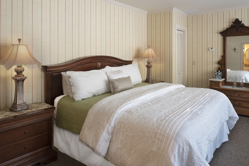 the inn at thorn hill and spa