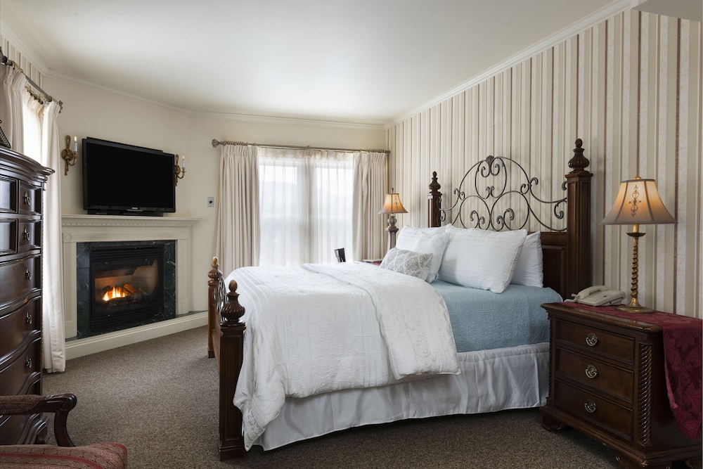 the inn at thorn hill and spa