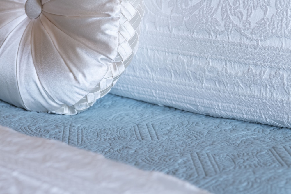 the inn at thorn hill and spa