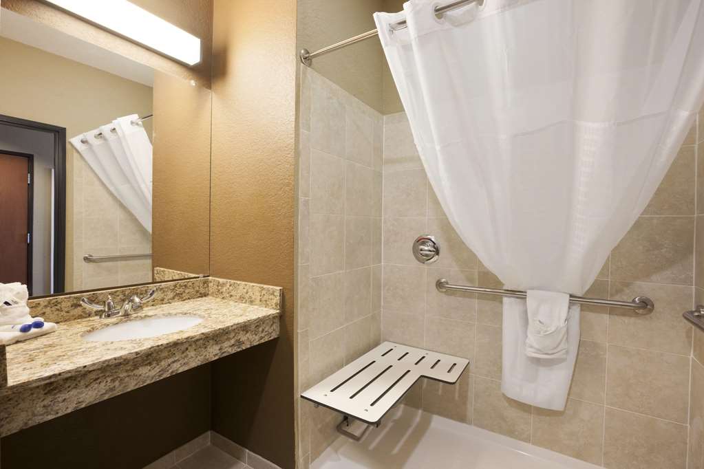 microtel inn and suites by wyndham cotulla