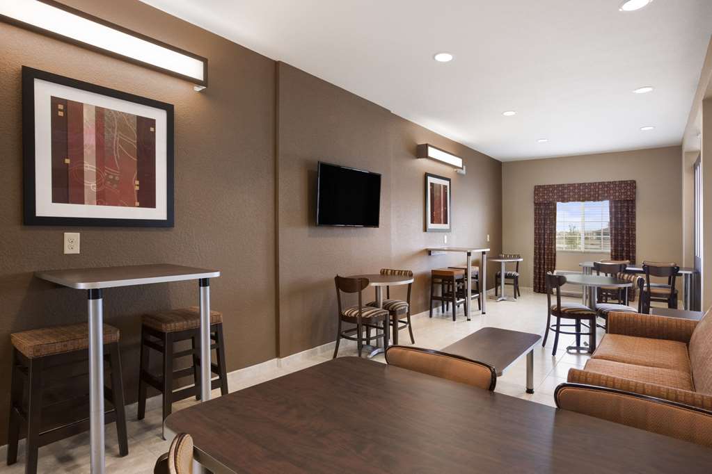 microtel inn and suites by wyndham cotulla