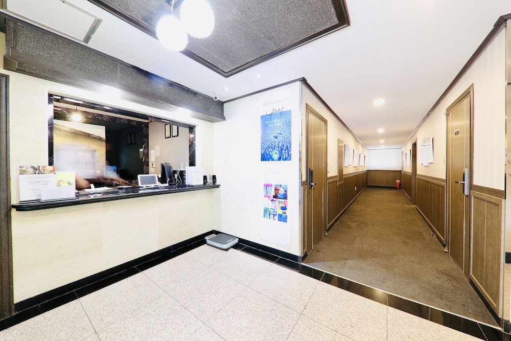 b hotel