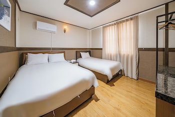 b hotel
