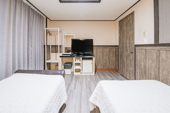b hotel