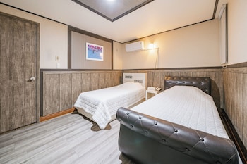 b hotel