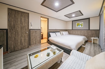 b hotel
