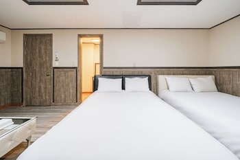 b hotel