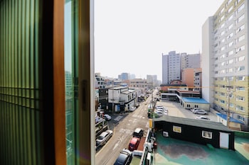 b hotel