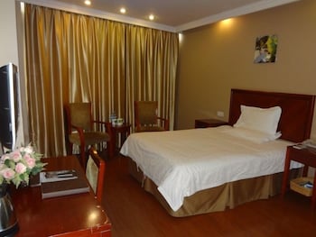 green tree inn nantong chongchuan district tongjing avenue jiaoyu road