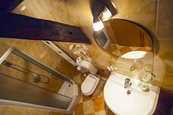 B&B Silak,,3 star