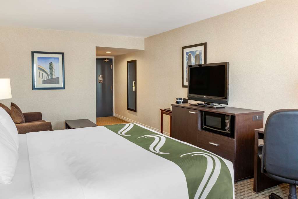 quality inn airport west