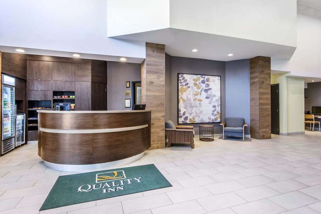 quality inn airport west