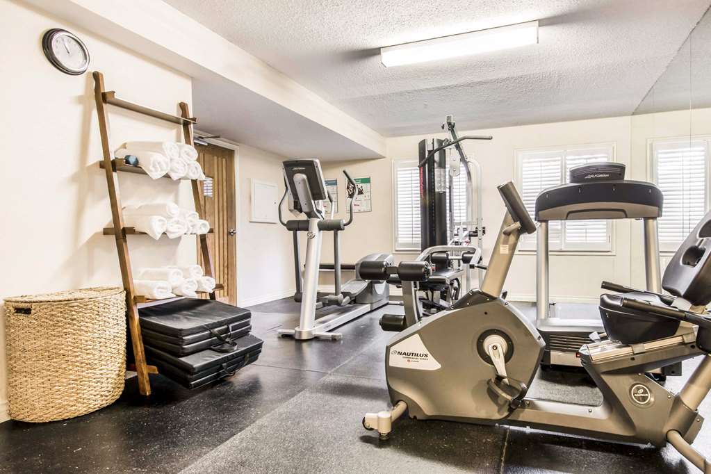 quality inn airport west