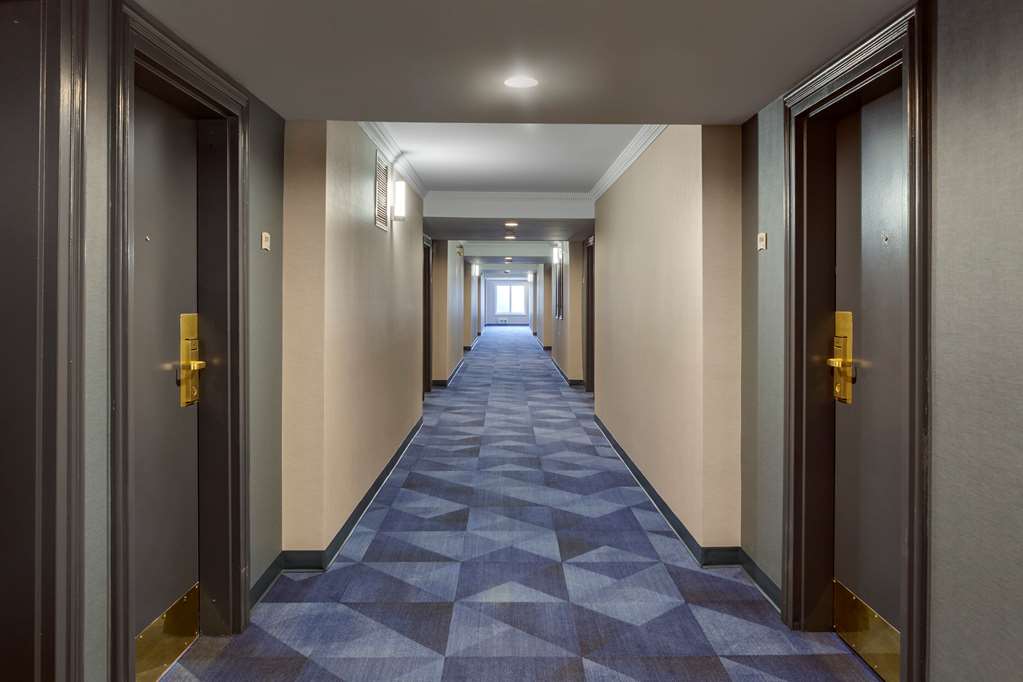 quality inn airport west