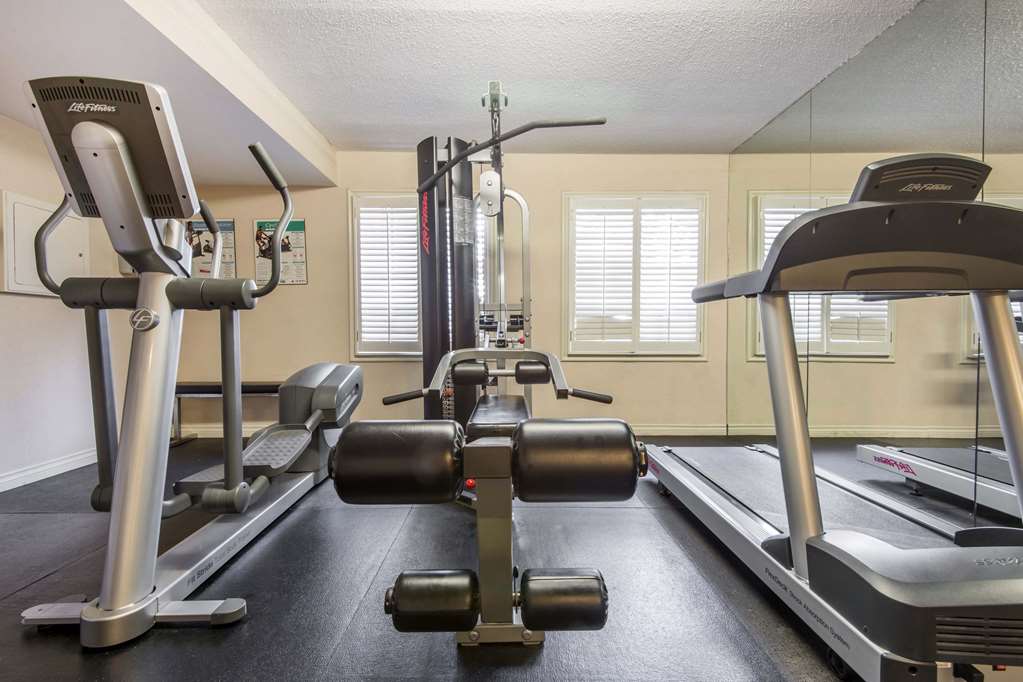 quality inn airport west