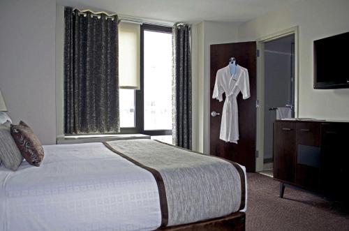 distrikt hotel new york city tapestry collection by hilton