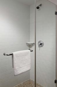 distrikt hotel new york city tapestry collection by hilton