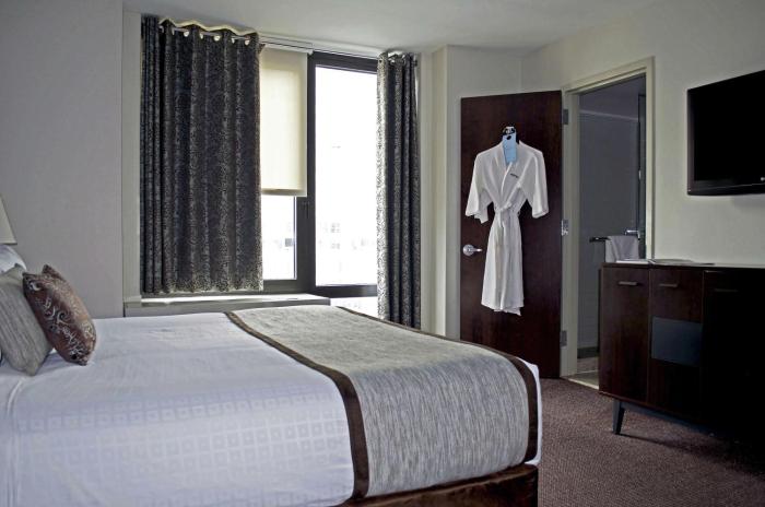distrikt hotel new york city tapestry collection by hilton