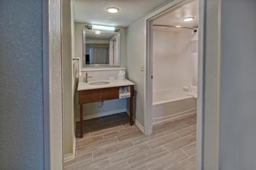 hampton inn and suites clermont