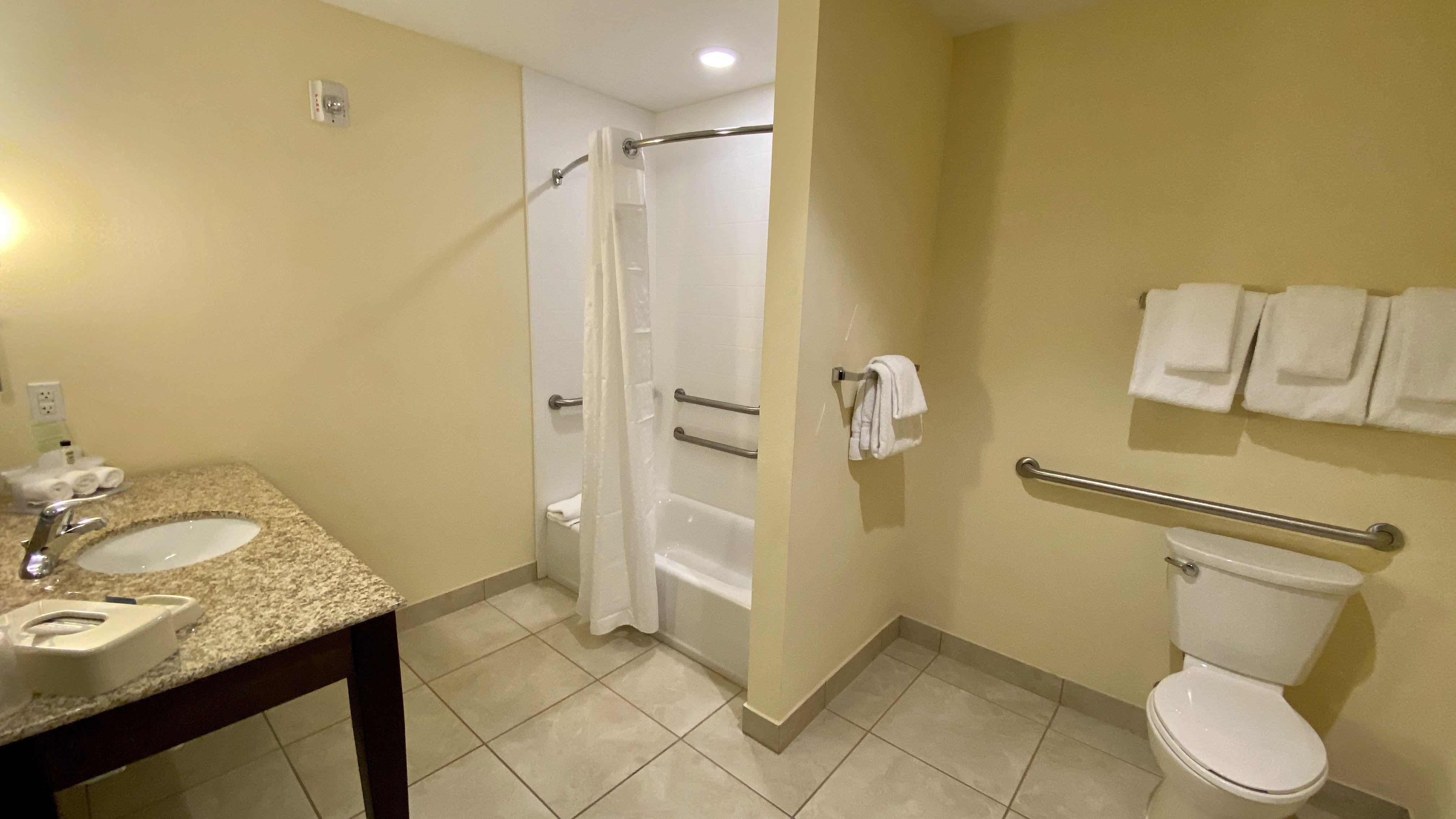 holiday inn express and suites orlando east ucf area