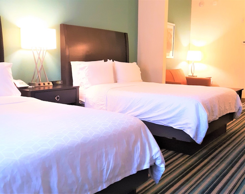 holiday inn express and suites orlando east ucf area