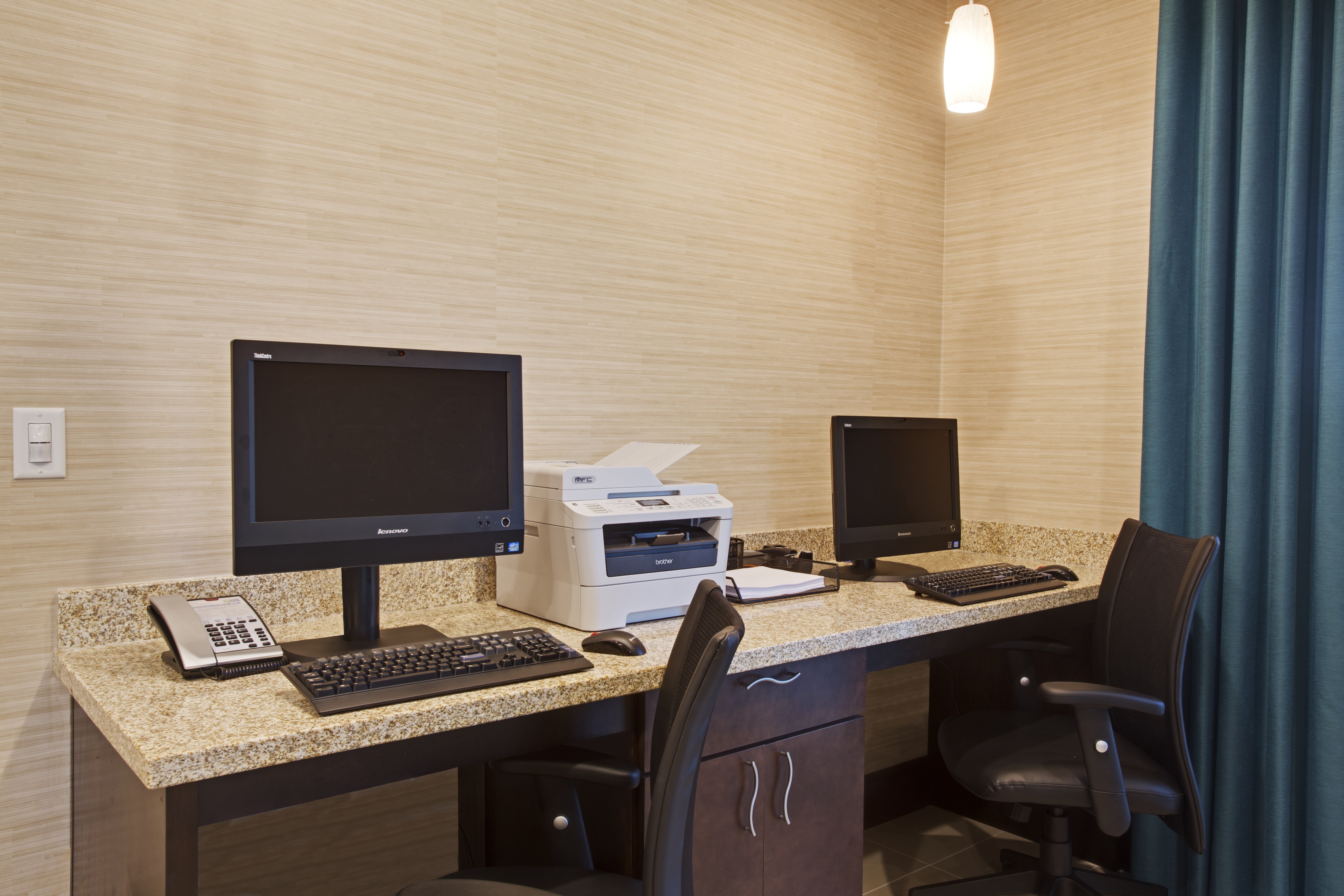 holiday inn express and suites orlando east ucf area