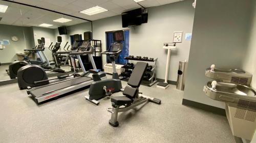 holiday inn express and suites orlando east ucf area