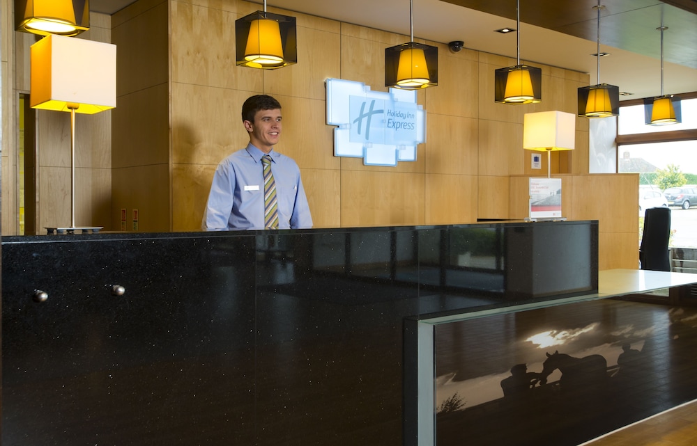 holiday inn express london epsom downs by ihg