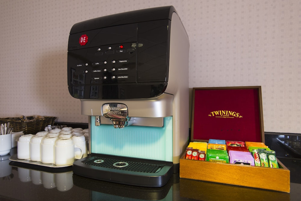 holiday inn express london epsom downs by ihg