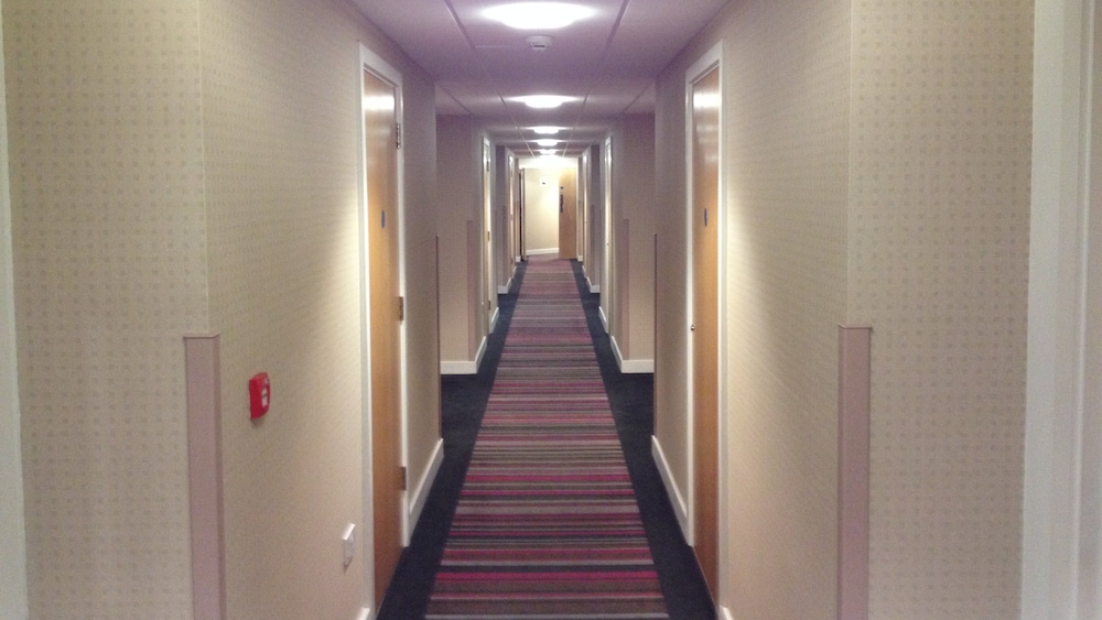 holiday inn express london epsom downs by ihg