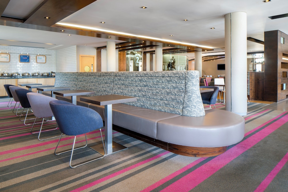 holiday inn express london epsom downs by ihg