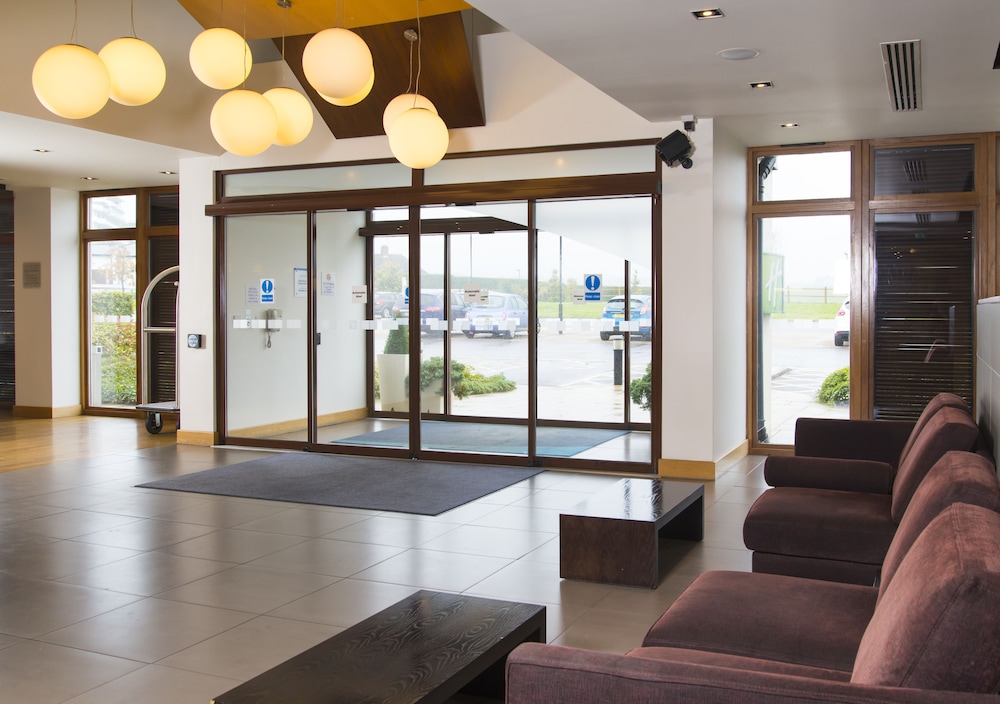 holiday inn express london epsom downs by ihg