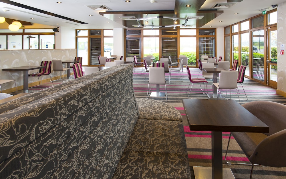 holiday inn express london epsom downs by ihg