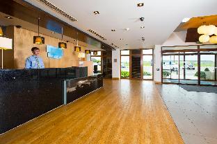 holiday inn express london epsom downs by ihg