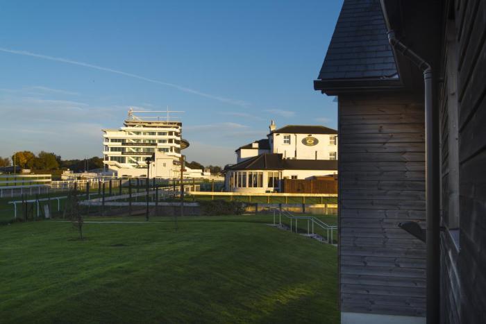 holiday inn express london epsom downs by ihg
