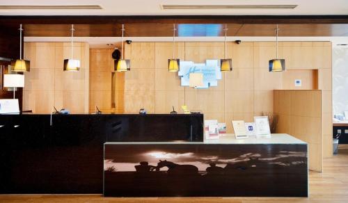 holiday inn express london epsom downs by ihg