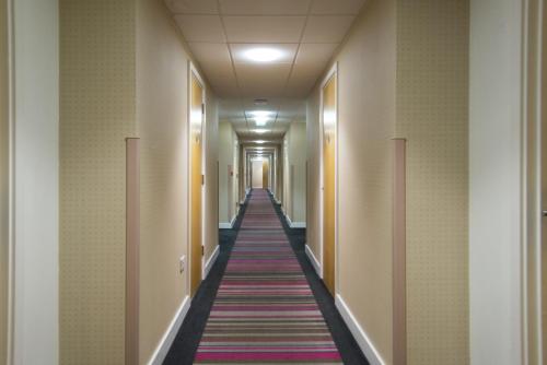 holiday inn express london epsom downs by ihg