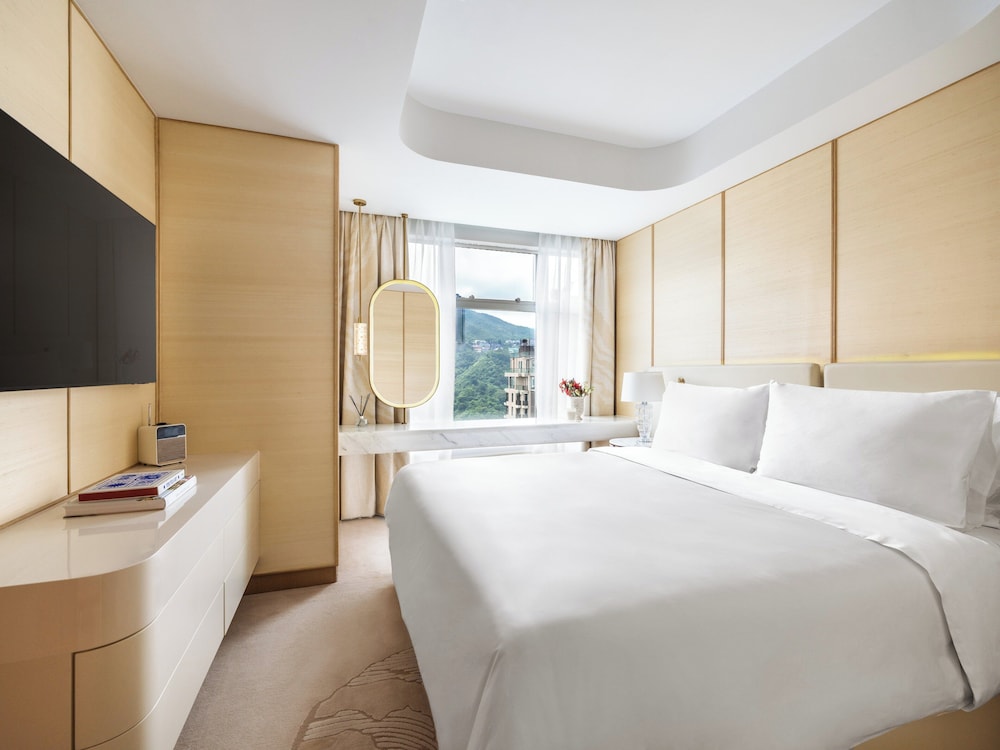 lanson place causeway bay hong kong