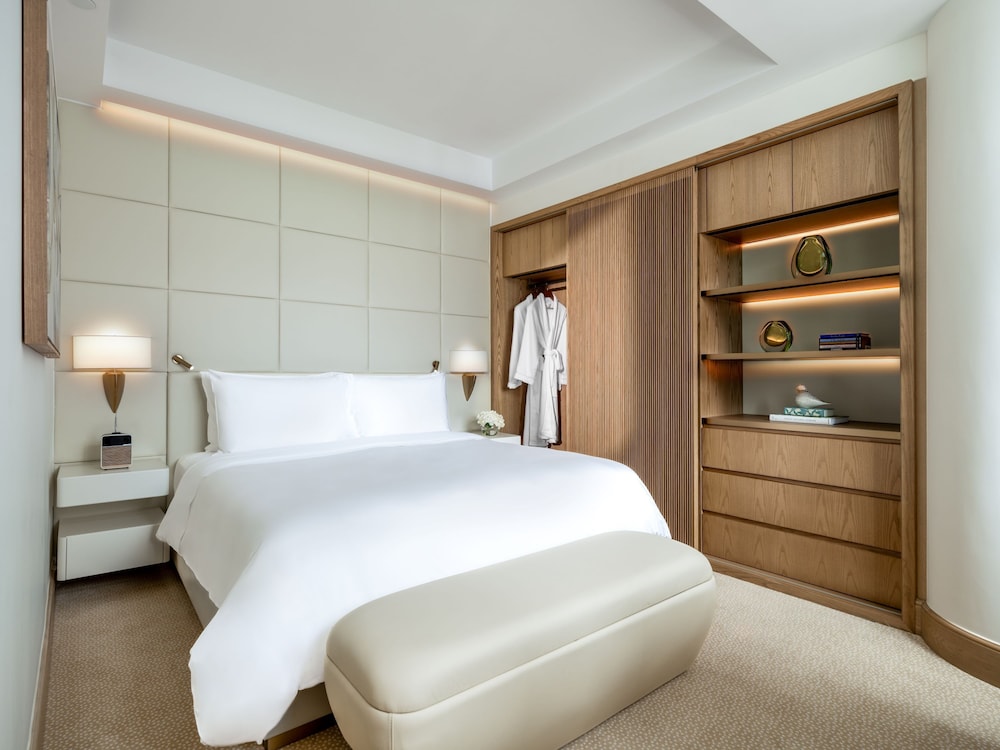 lanson place causeway bay hong kong