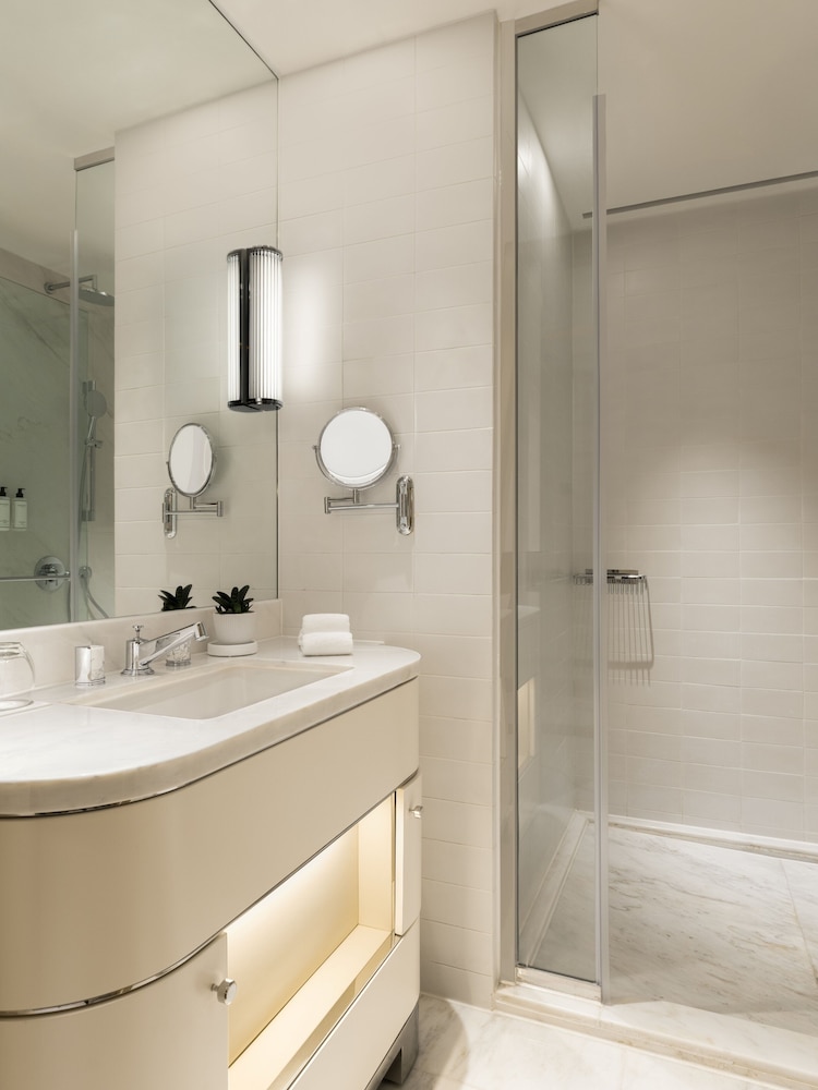 lanson place causeway bay hong kong