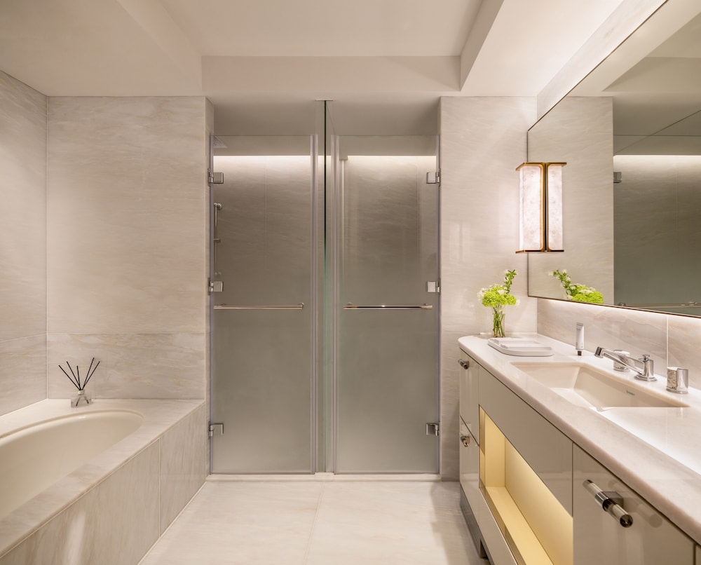 lanson place causeway bay hong kong